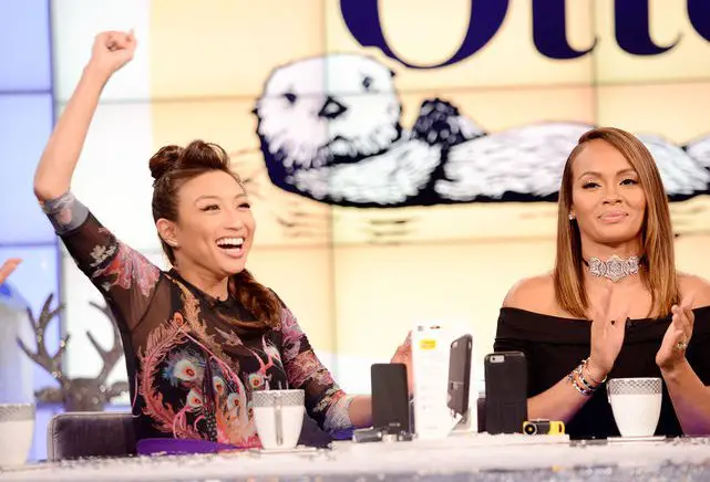 $100 Otterbox Gift Card Giveaway