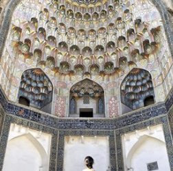 2 Girls and the World Bring on the Fall