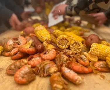 Alaskan Seafood Guys September Football Tailgate Giveaway - Win $1,070 Worth of Seafood Boil Kits & Grill Bags