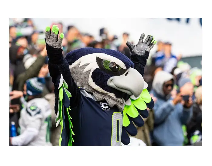 AmFam Seahawks Suite Dreams Sweepstakes - Win Seahawks Game Tickets, Gift Cards And More