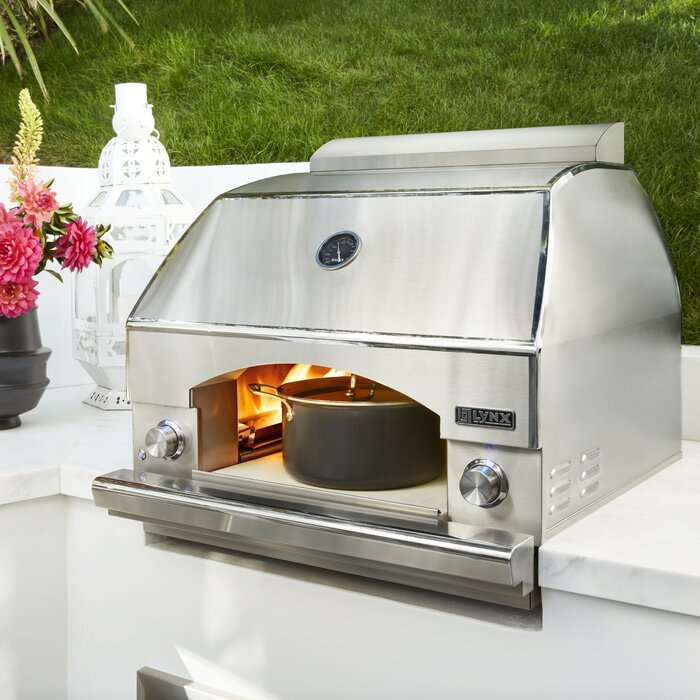 BBQGuys Pizza Lovers Giveaway - Win A $6,000 Lynx Pro Pizza Oven