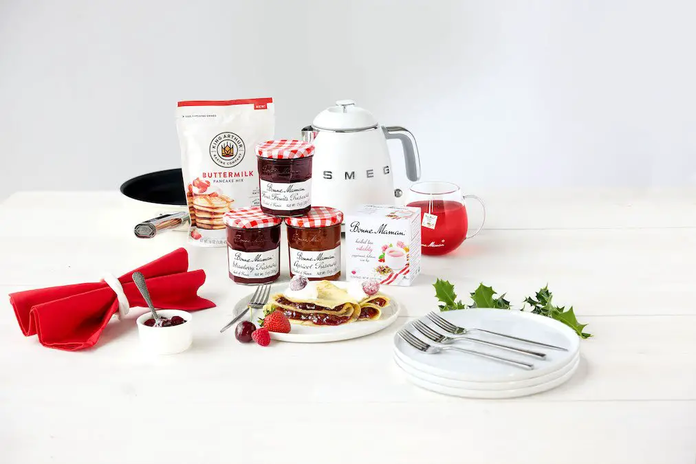 Bonne Maman Brighten Your Holiday Giveaway - Win A  $100 Gift Card & A Cooking Kit