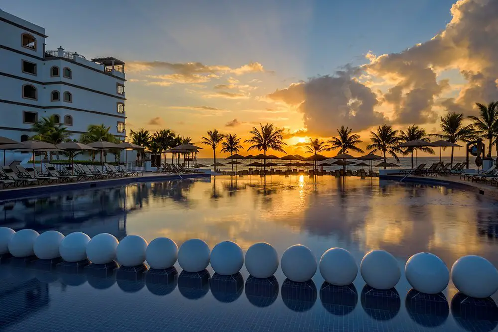 Bridal Guide Sweepstakes - Win A 7-Night Stay At Mexico's Grand Residences Riviera Cancun