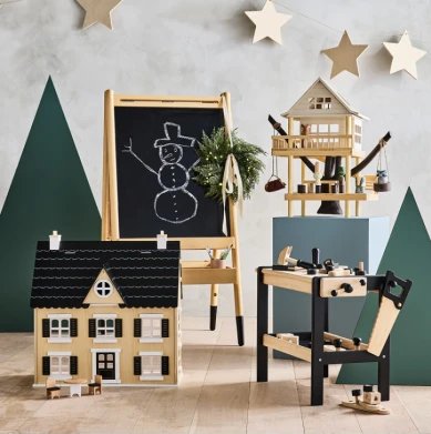 Crate & Barrel Great Gift Giveaway – Win $3,000 In Gift Cards & More