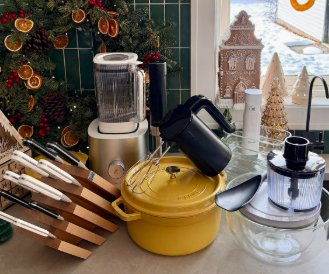 Crowded Kitchen Giveaway – Blenders, Mixer, & More Up for Grabs