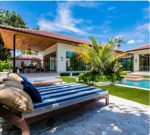 DoorDash Summer of Dashpass Sweepstakes – Win A Trip For 6 To The DoorDash’s DashPad In Miami