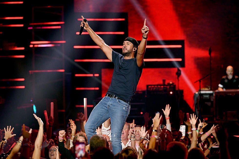 Extra TV Win Tickets to See Luke Bryan in Concert Sweepstakes
