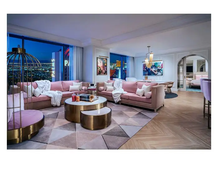 ExtraTV Giveaway - Win A 2-Night Stay At The Palms Casino Resort In Las Vegas