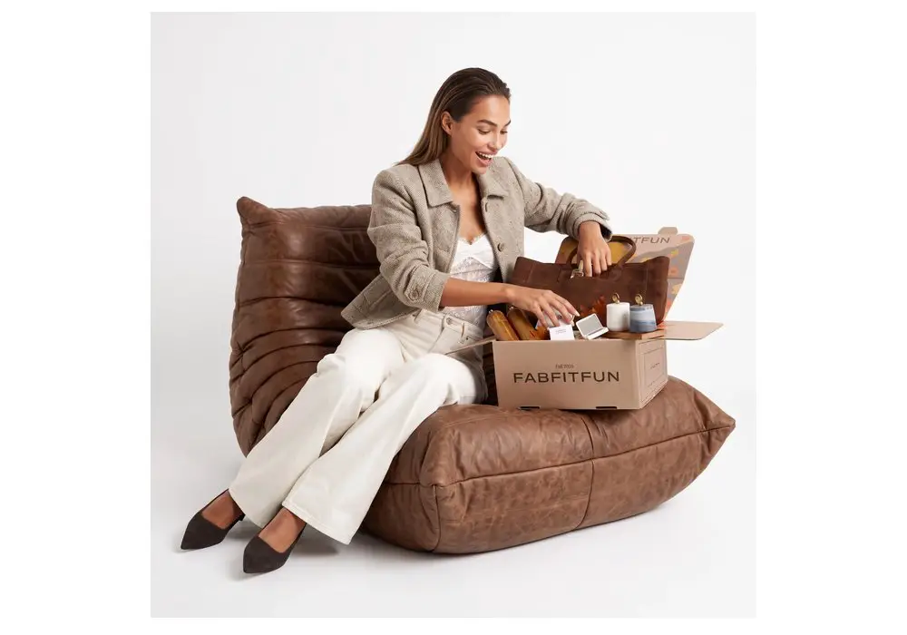 FabFitFun Fall Dream Sweepstakes - Win A Pair Of Jewelry & More