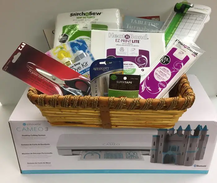 FaveQuilts Quilter's Essentials Gift Basket Giveaway