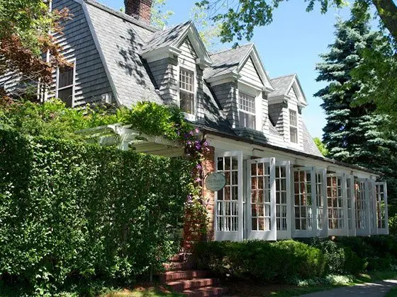 FHM Win a Stay in the Hamptons & Books from Bedside Reading