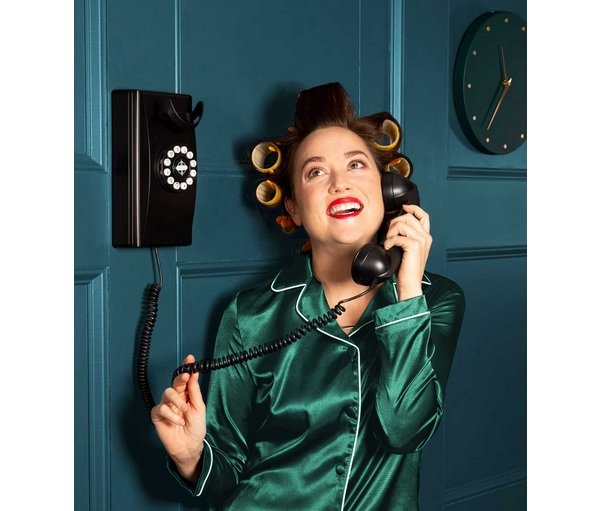 Gift of Ooma Sweepstakes - Win a Cool Retro-Phone with Ooma Telo Air Service