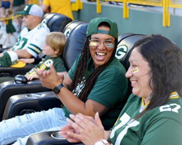 Green Bay Packers & Cousins Subs Best Seats in the House Giveaway - Win 2 Tickets to a Green Bay Packers Game