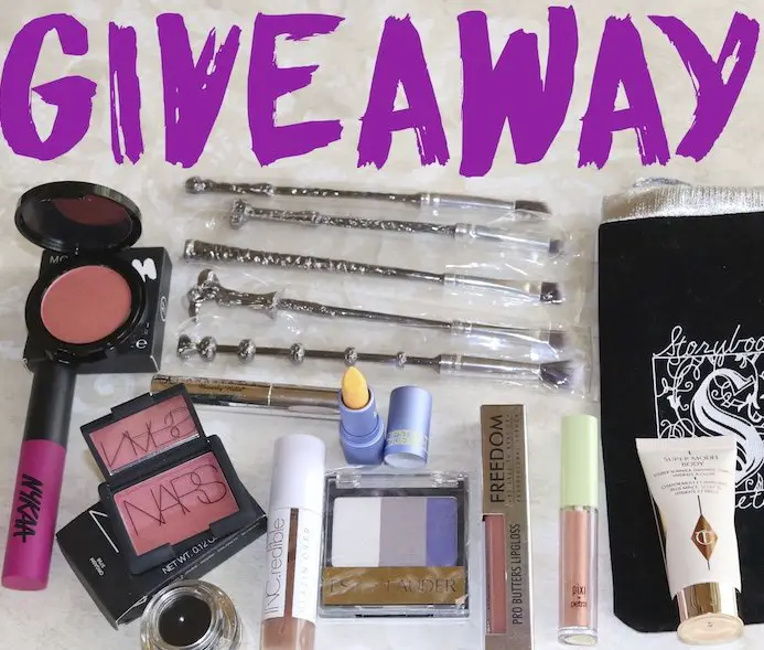 Holiday Makeup Giveaway 2018