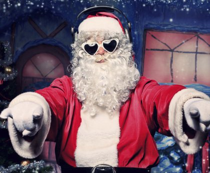 Holiday Merchandise Giveaway