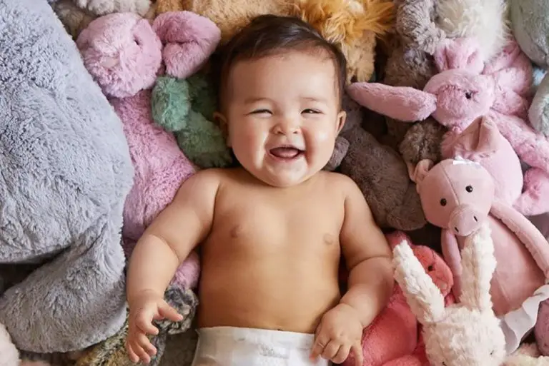 Huggies A Year of Diapers on Us Sweepstakes - Win Free Diapers For A Year