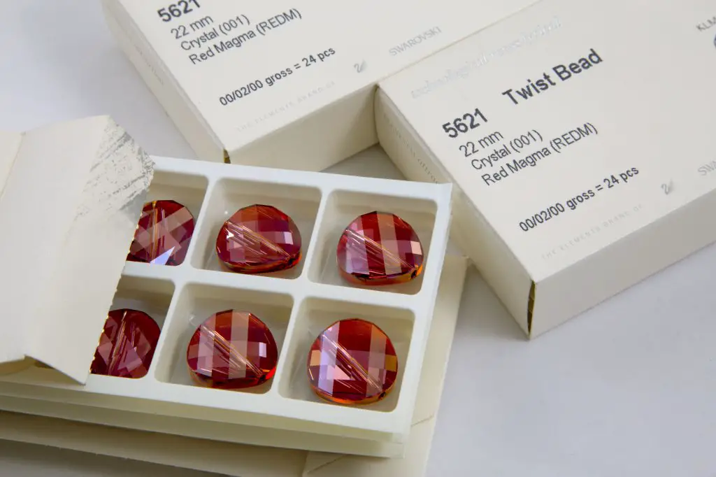 Jewelry Supply Swarovski Crystal Factory Pack Giveaway - Win A Pack Of Red Magma Twist Beads
