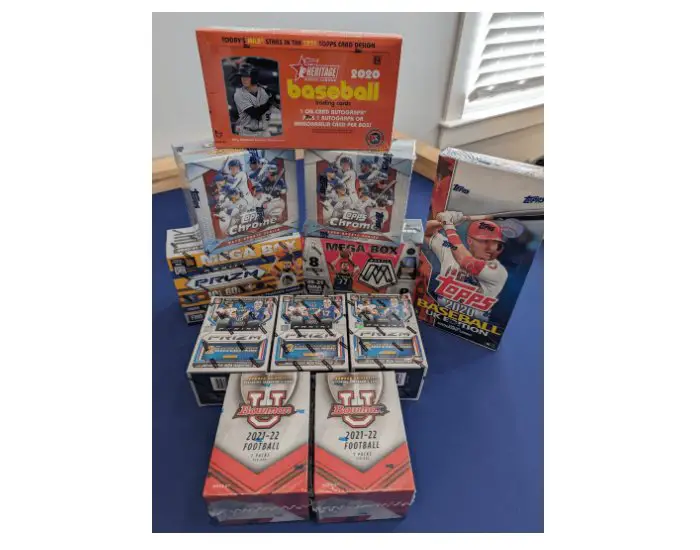 Kronozio December Delight: Ultimate Sports Cards Year-End Giveaway - Win A Collection Of Sports Cards