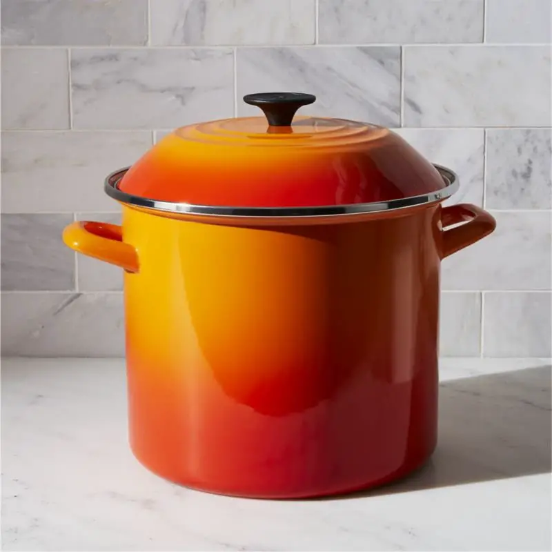 Le Creuset 10 Quart Stockpot Giveaway