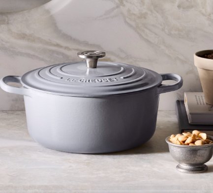Le Creuset Château Kitchenware Giveaway - Win a Dutch Oven + 16-Piece Dinnerware Set