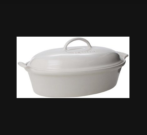 Le Creuset Oval Casserole Giveaway