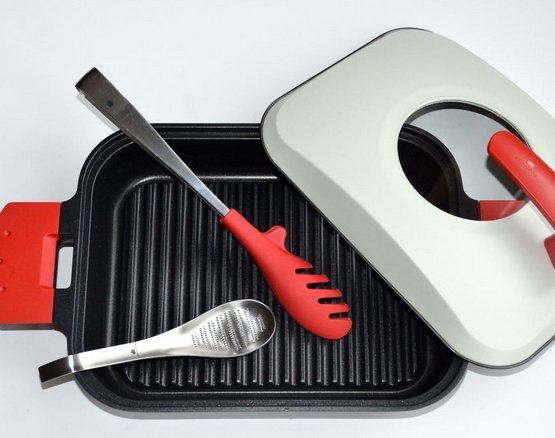 One Uchicook Steam Grill