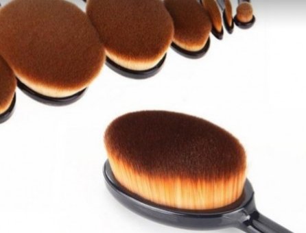 Oval Makeup Brush Set: Win 10