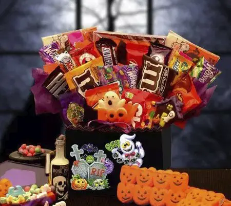 Reeses Spooktacular Sweet & Treat Halloween Gift Box Sweepstakes