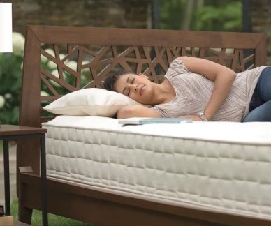 RoundUp Naturepedic Organic Mattress & Sheet Set Giveaway