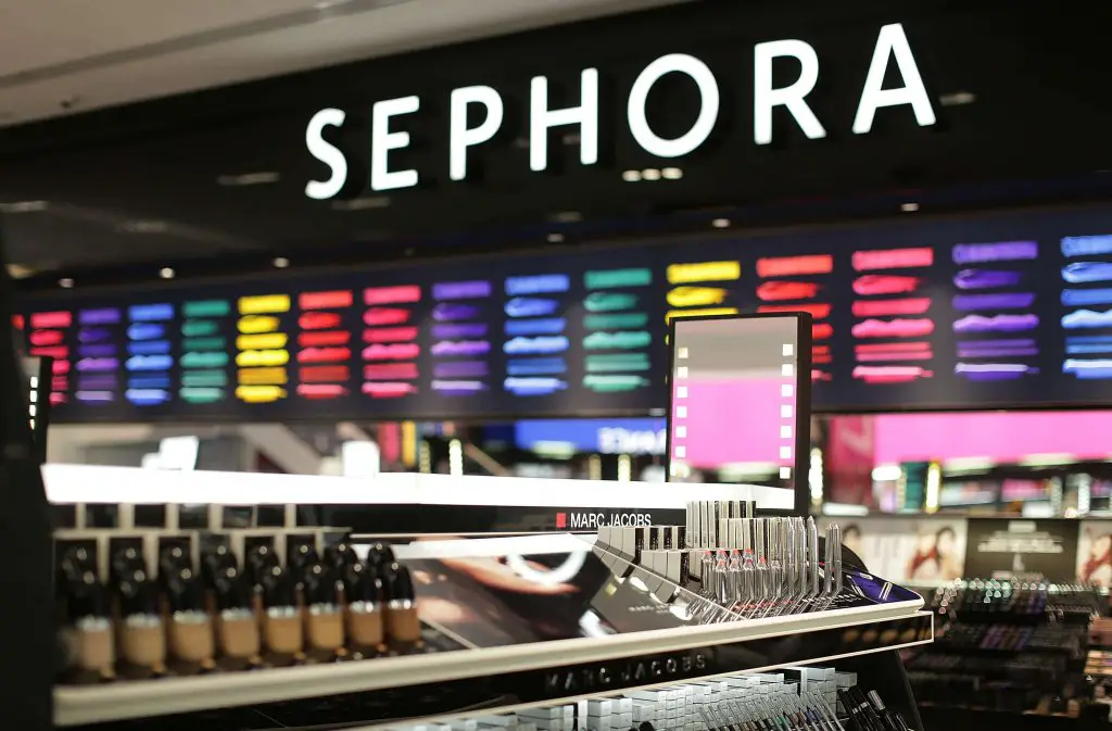 Sephora Customer Satisfaction Survey Sweepstakes – Win A $250 Sephora Gift Card (52 Winners)