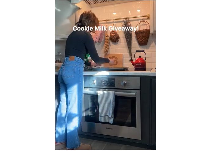 Tate's Bake Shop & Malk Organics Giveaway - Win Milk & Cookies