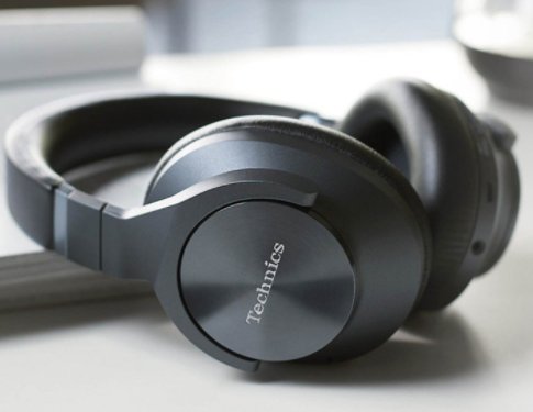 Win $349 Noise-Cancelling Headphones