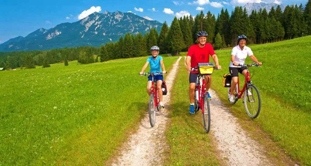 Win a $2000 Tour Package for Two to Bavaria, Germany in the Tour Radar Germany Tour Giveaway