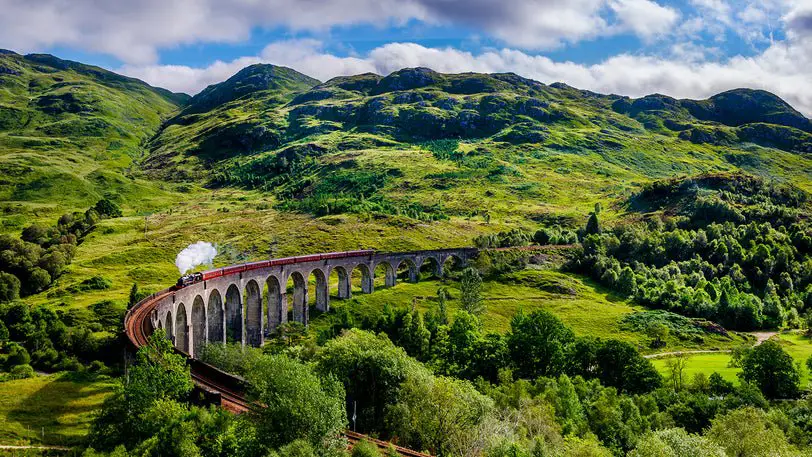 Win A Luxurious Train Trip For 2 Across Scotland In The Omaze Sweepstakes