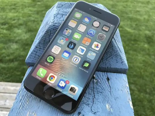 Win a Apple iPhone 7 32GB Matte Black Phone!
