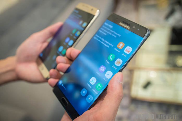 Win a Samsung Galaxy S7 or LG G5 Smartphone!