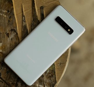 Win the Best Android Smartphone of April 2019