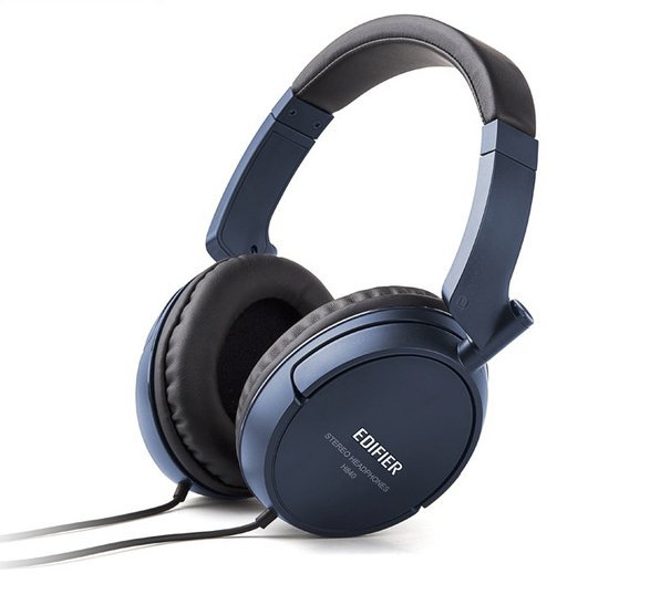 Wired Over Ear Headphones Giveaway