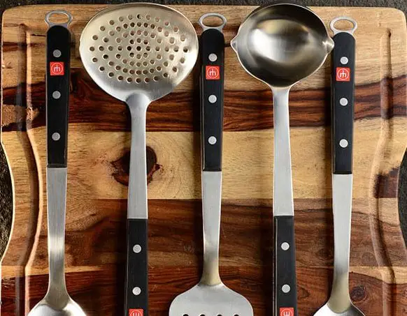 WÜSTHOF Kitchen Utensil Set Giveaway